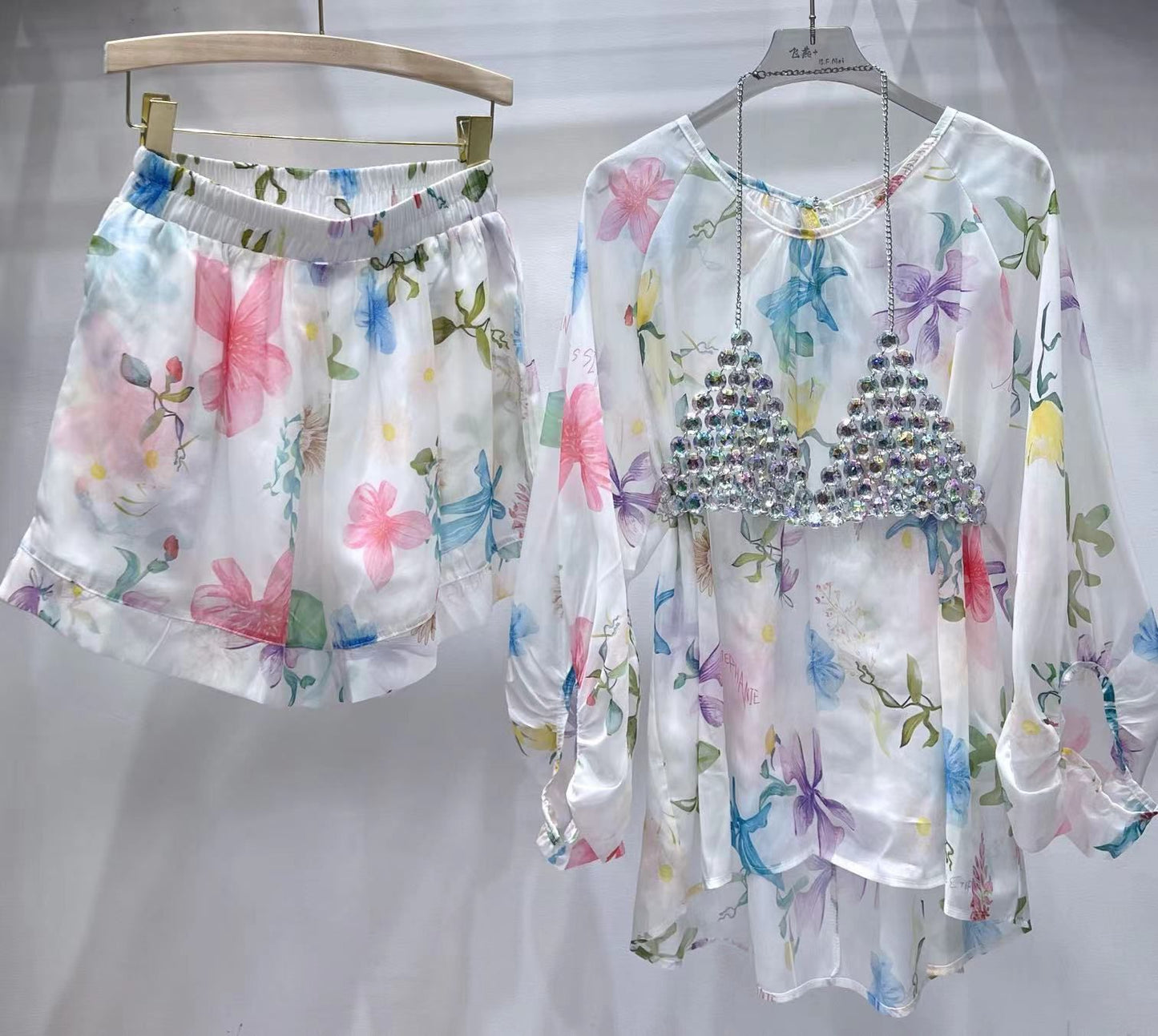 Beautiful Floral Shorts Set FT616