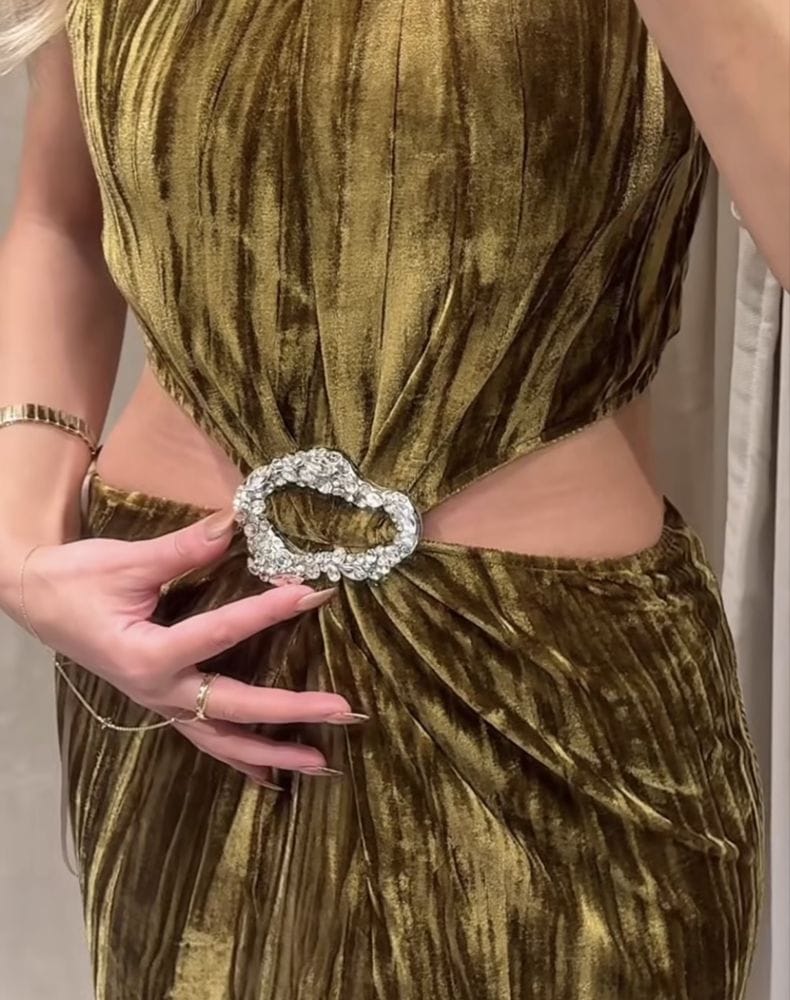 Elegant Jewel Velvet Dress FT618