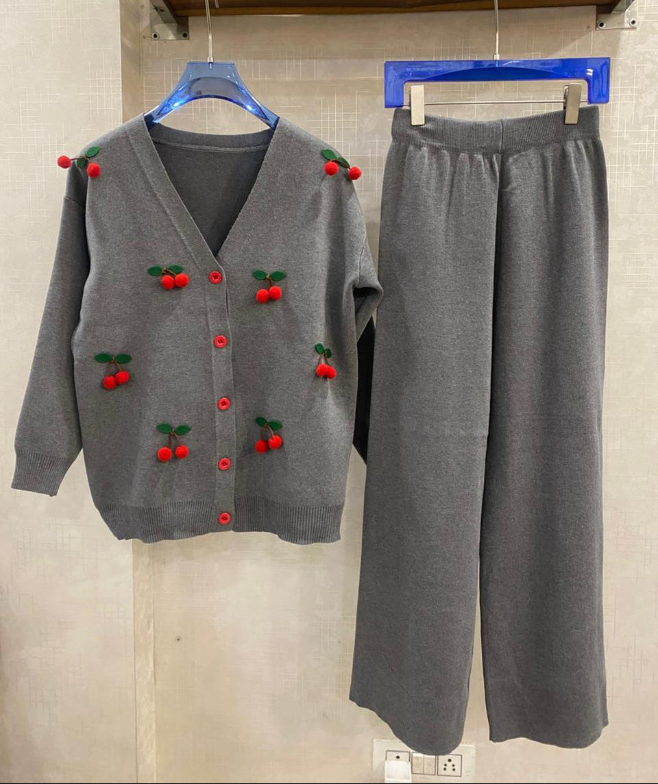 Cherry Woolen Set FT622