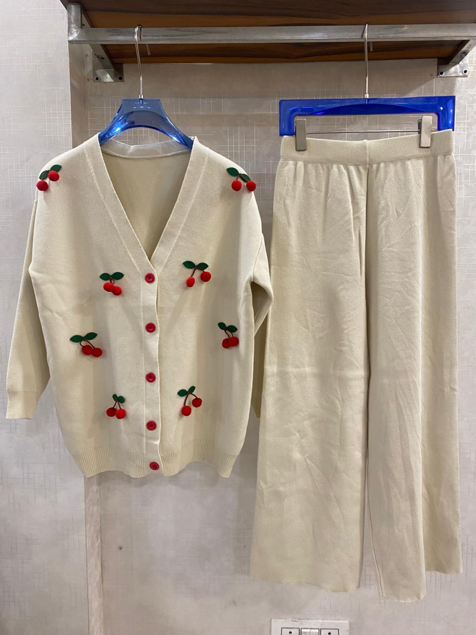 Cherry Woolen Set FT622