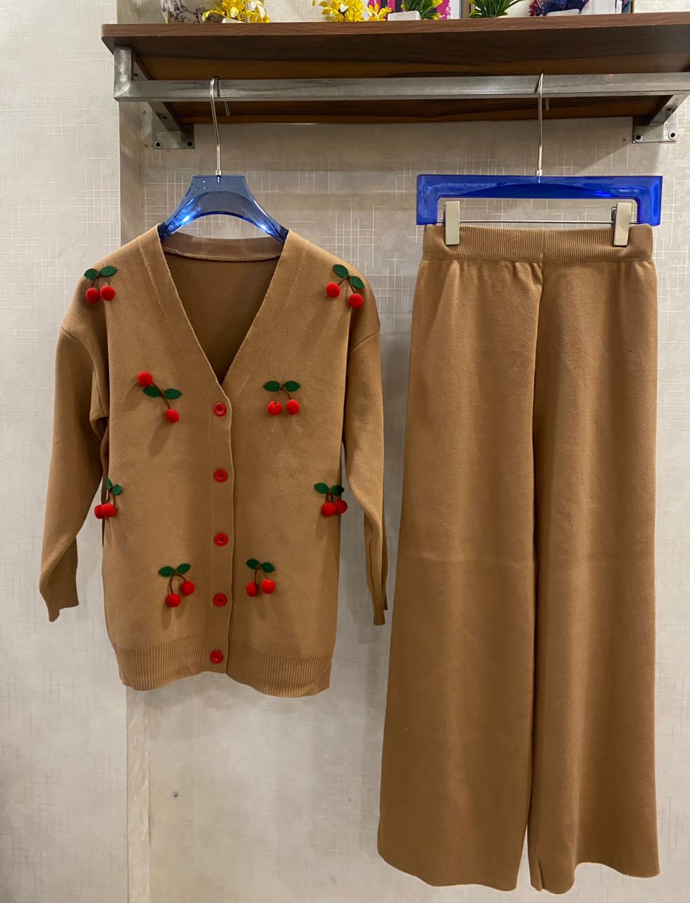 Cherry Woolen Set FT622