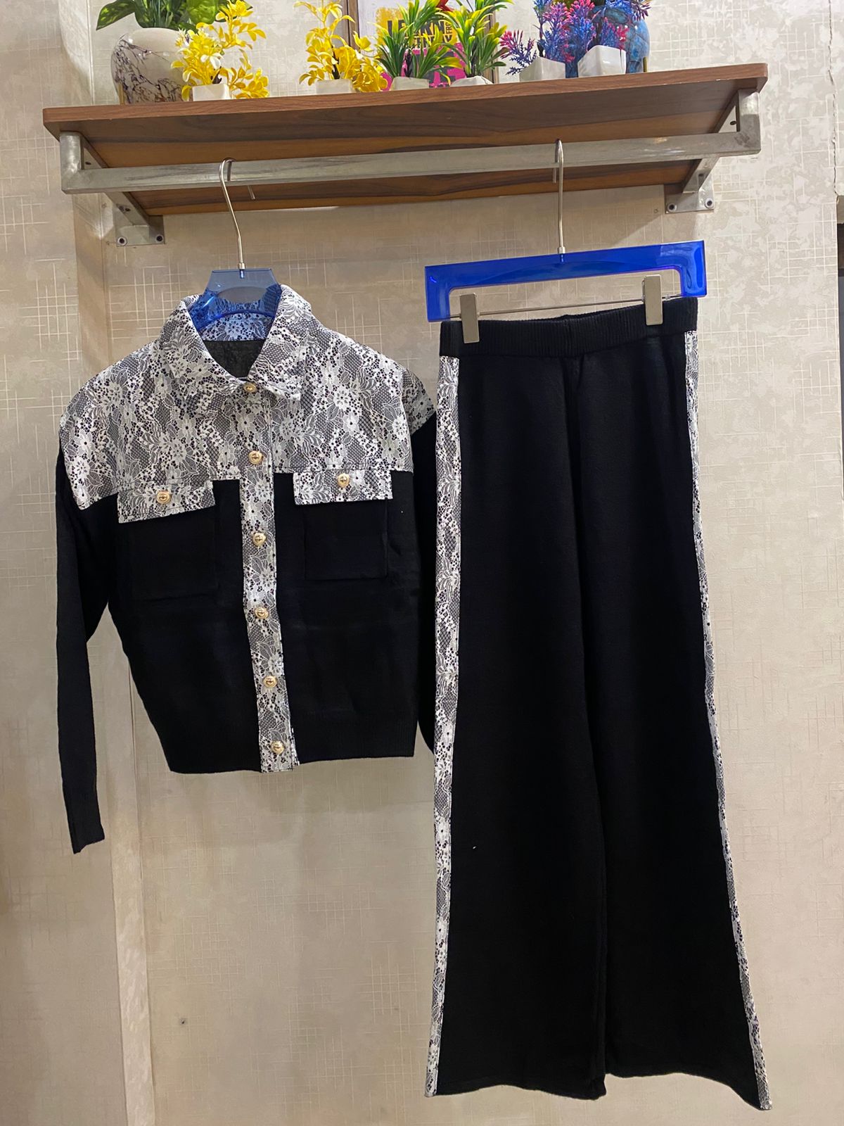 Luxe Lace Designed Woolen Co-ord Set FT636