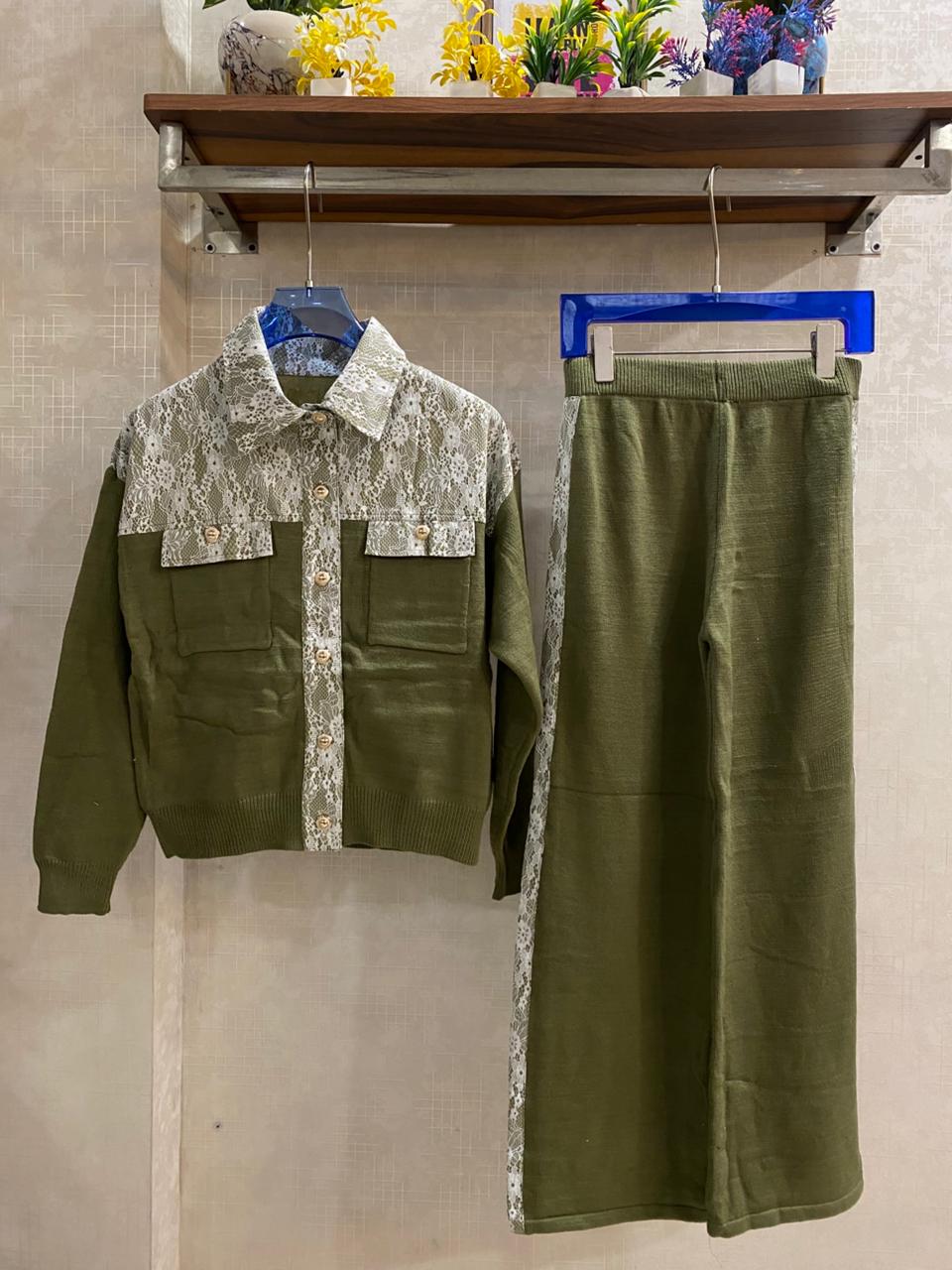 Luxe Lace Designed Woolen Co-ord Set FT636