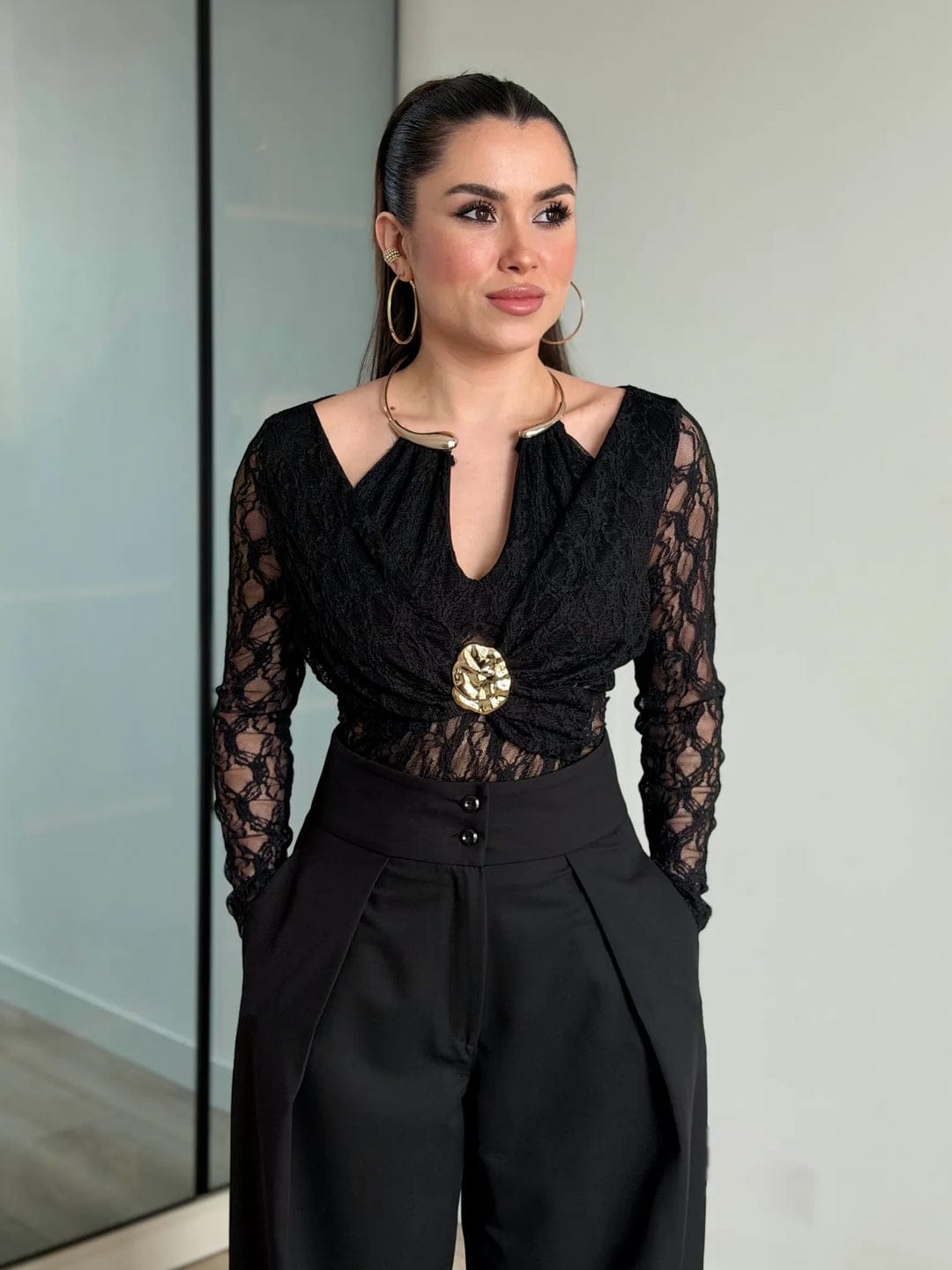 Structured Metallic Choker-Style Collar Lace Top FT708