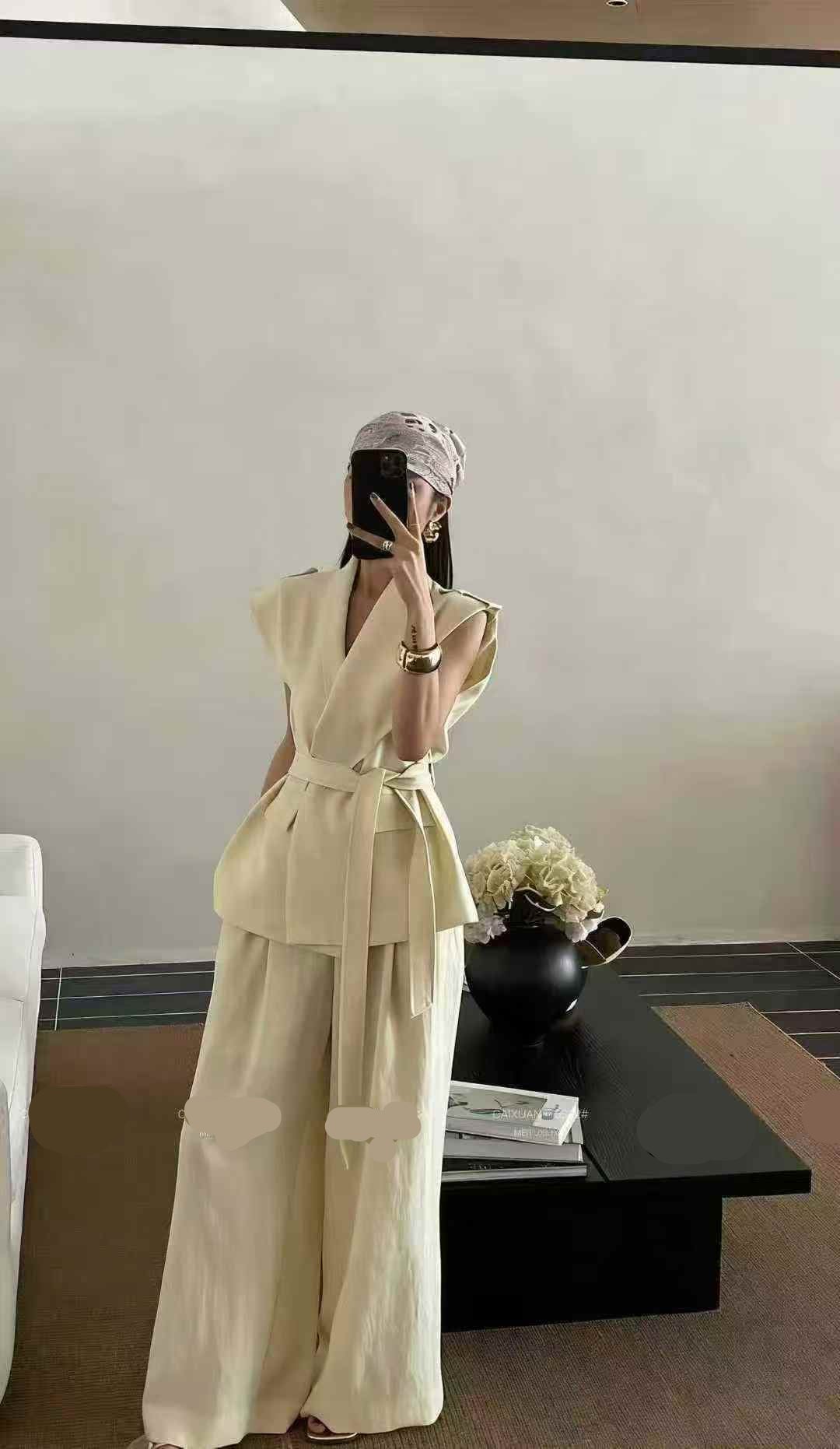 Asymmetric Sleeveless Blazer With Wide-Leg Trousers  FT873