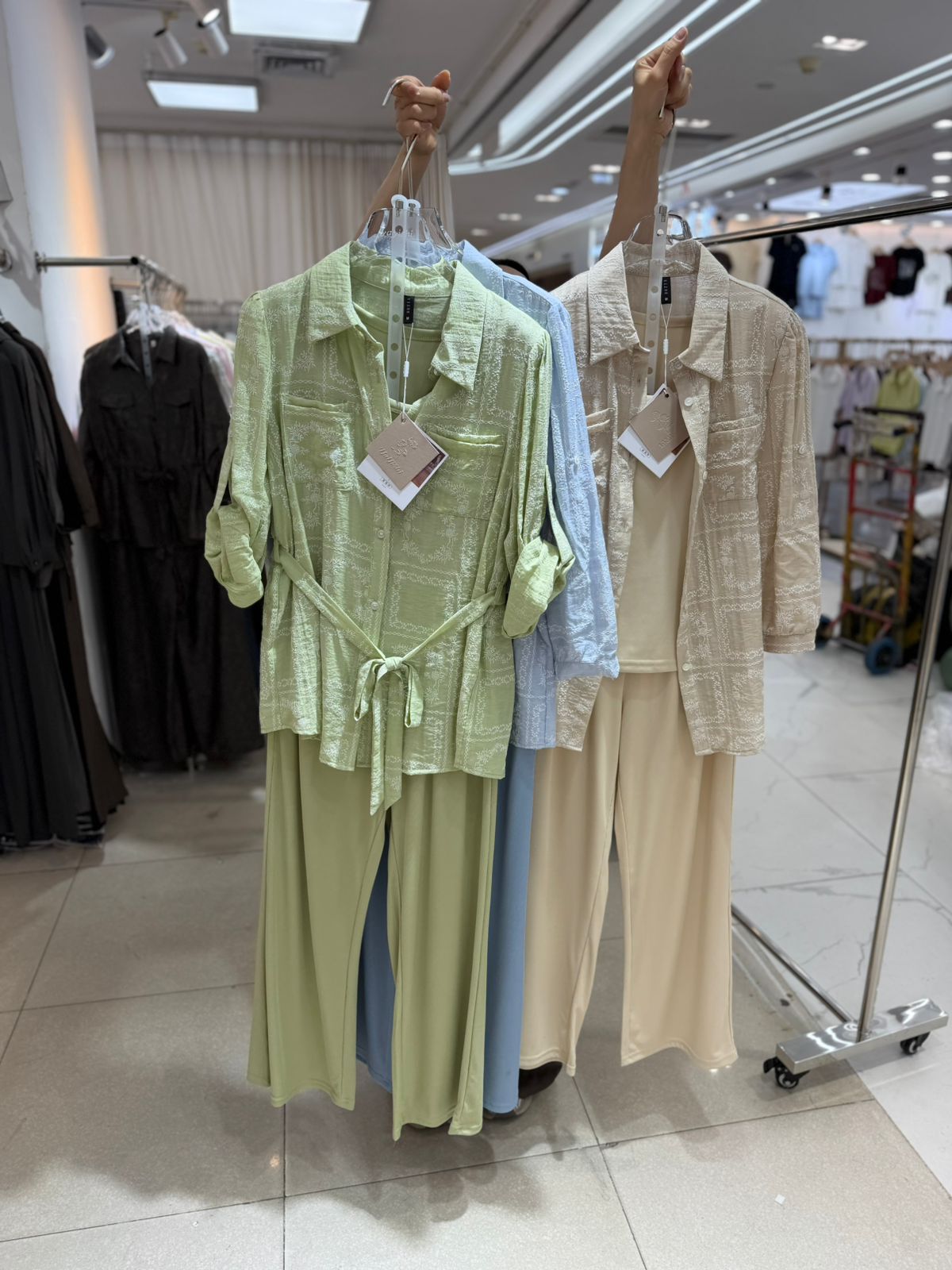 Stunning Shirt Co-Ord Set With Inner And Belt FT730