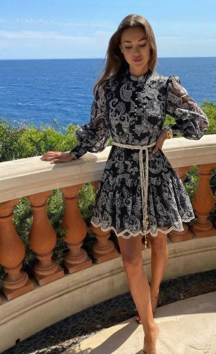 Paisley-Patterned Lace Mini Dress With Long Sleeves With Rope Belt FT746