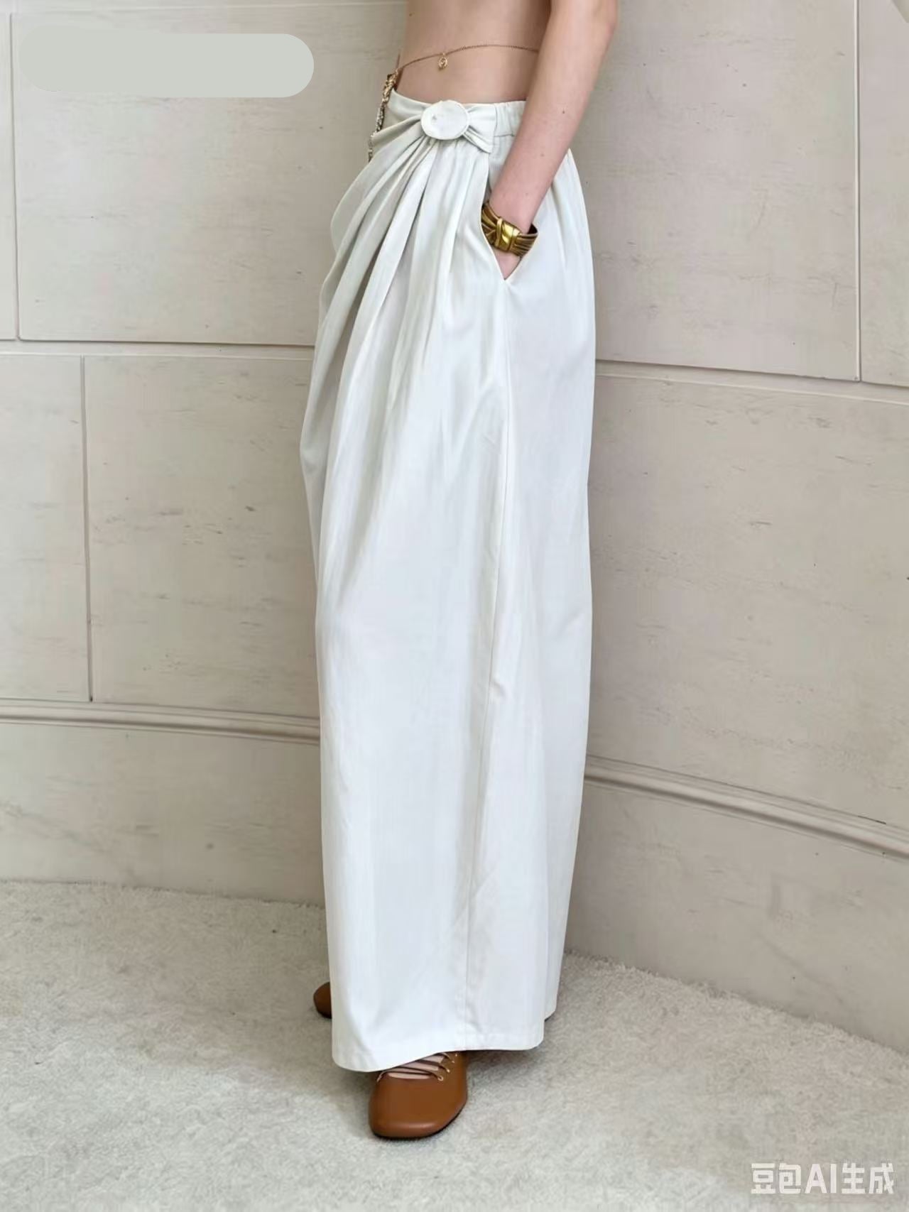 High-Waist Loose Pant With Wrap Design And Metal Button Detail FT820
