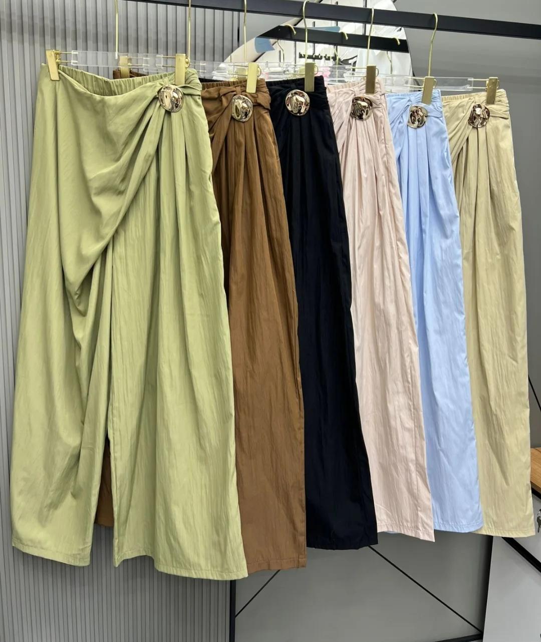 High-Waist Loose Pant With Wrap Design And Metal Button Detail FT820
