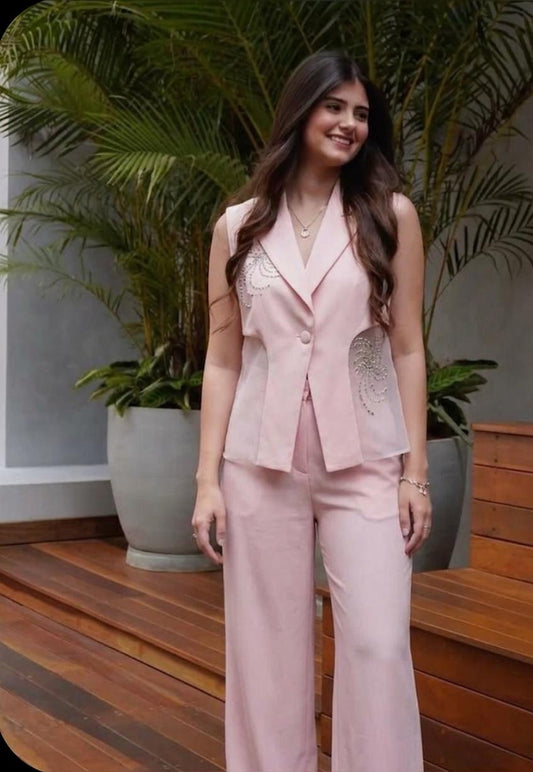 Embellished Sleeveless Blazer Set FT821