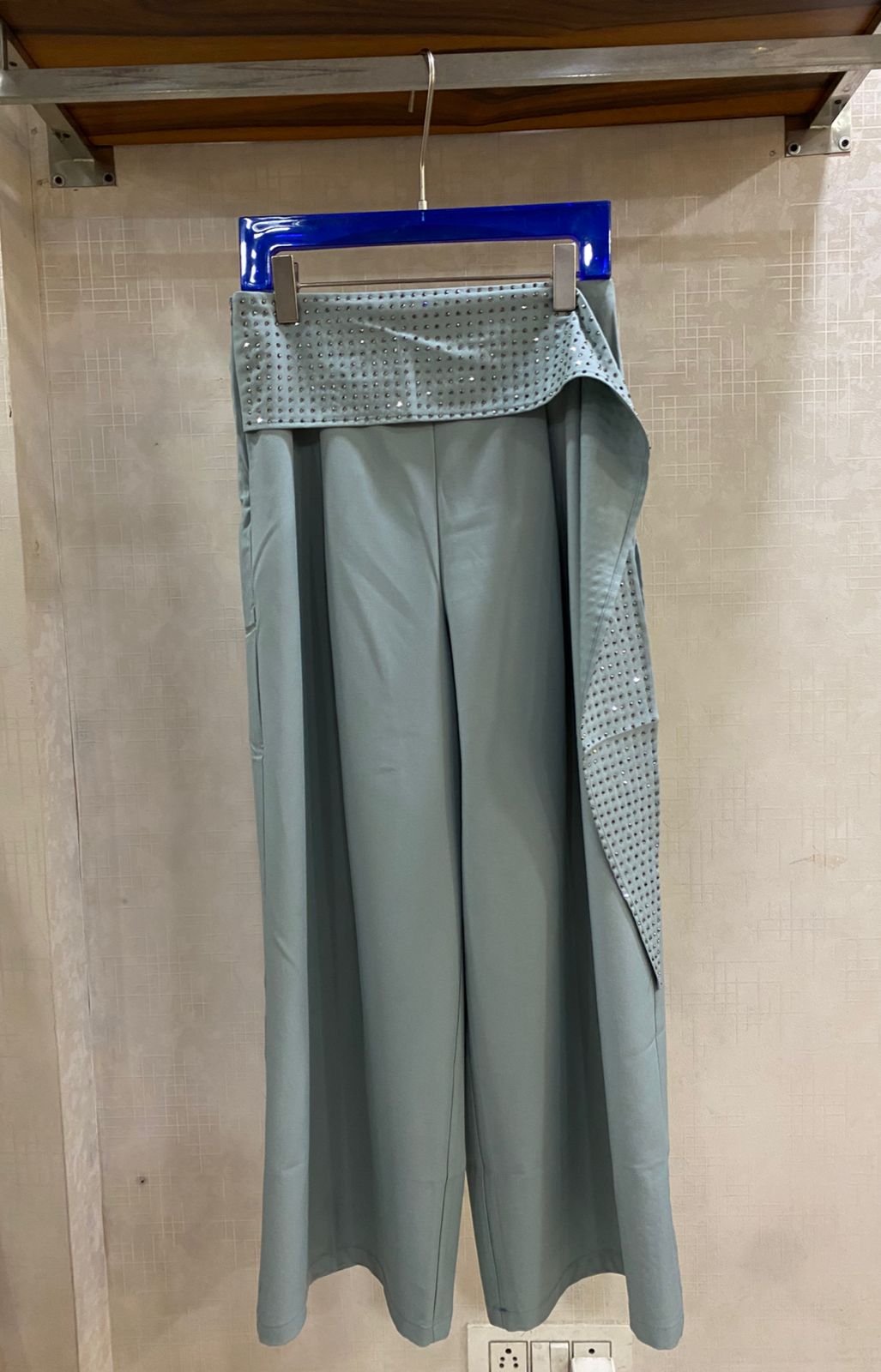 Embellished High-Waisted Wide-Leg Pant FT837