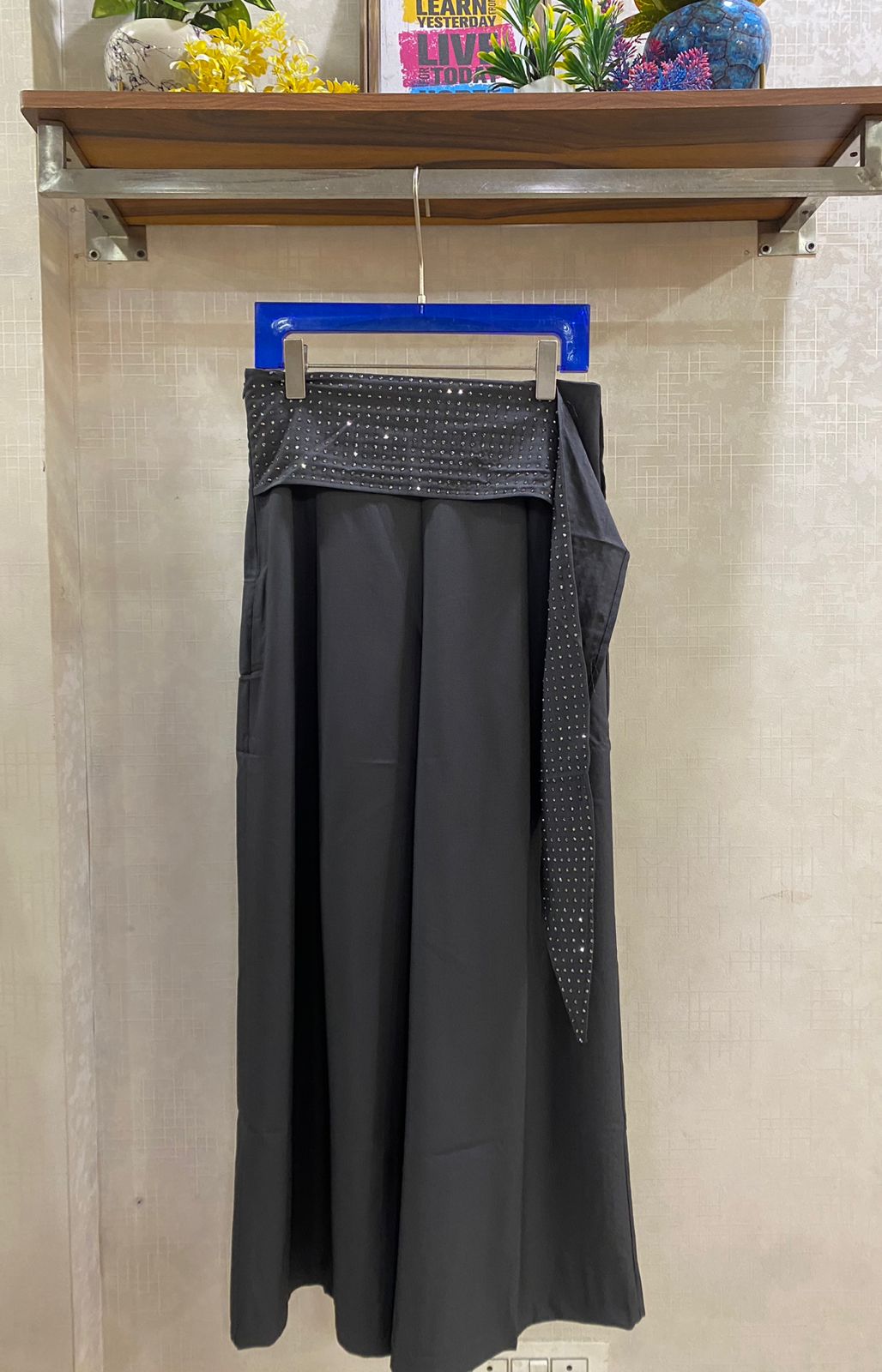 Embellished High-Waisted Wide-Leg Pant FT837