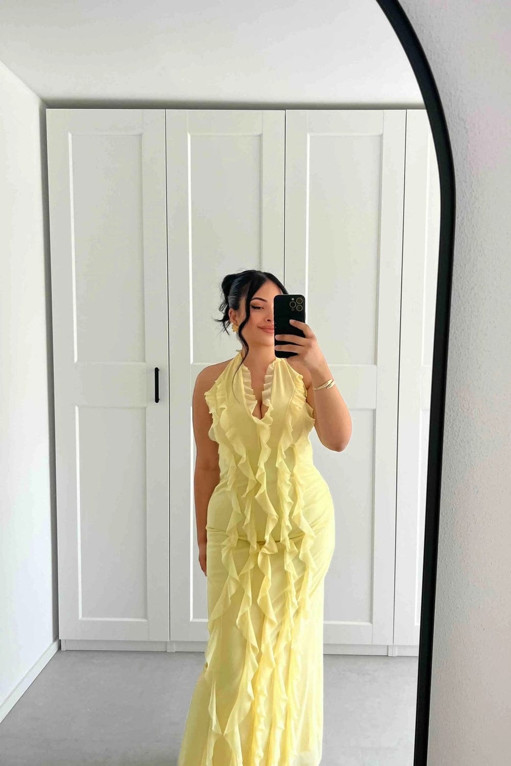 Beautiful Dress With Ruffles And Halter Neck FT905