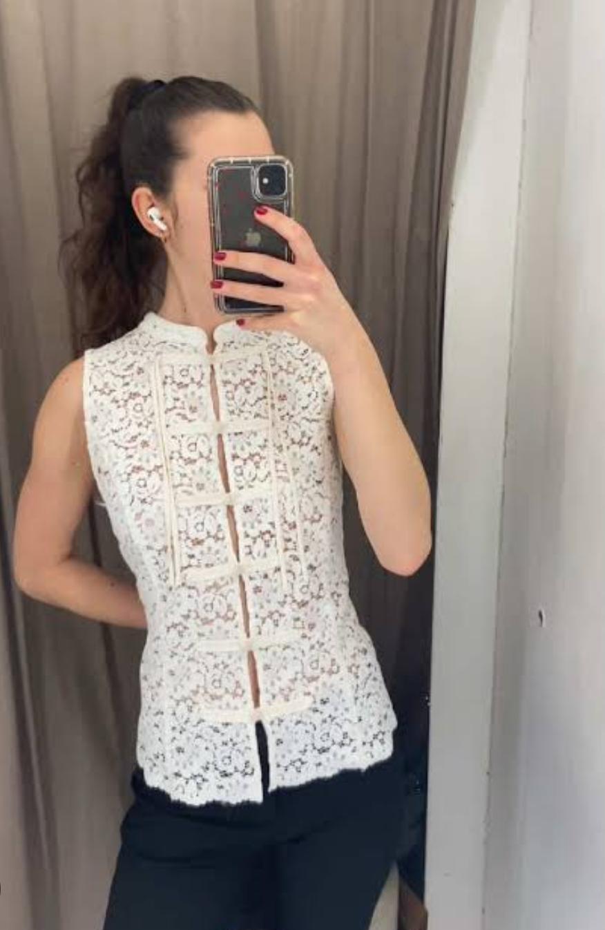 Classic Lace Top FT908