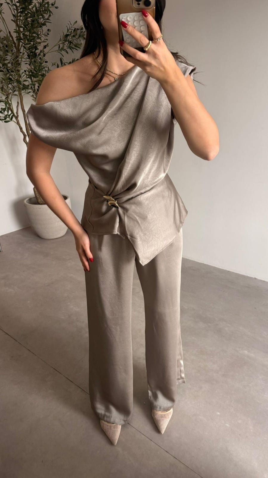 Draped Co-Ord Set With Buckle FT915