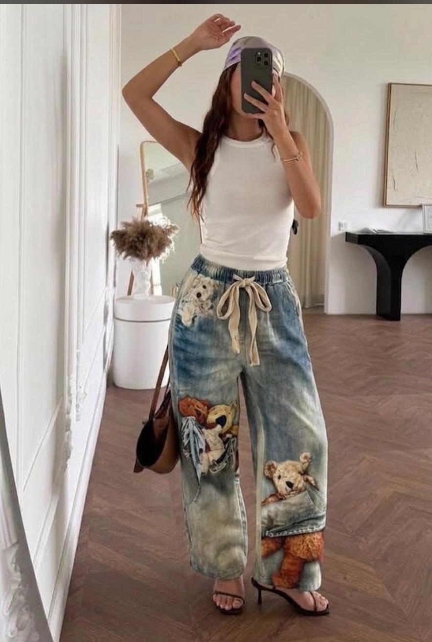 Loose-Fit Baggy Jean Featuring Teddy Bear Prints FT927