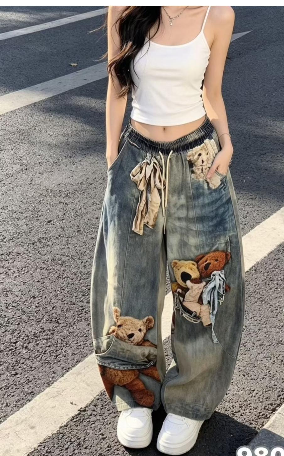 Loose-Fit Baggy Jean Featuring Teddy Bear Prints FT927