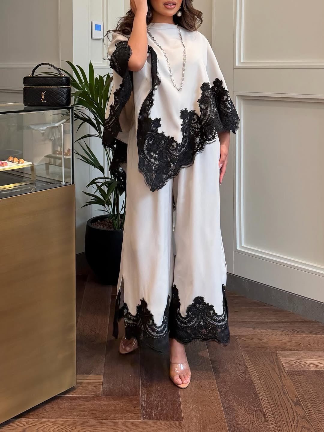 Beautiful Luxury lace detailed Free size coord set FT946