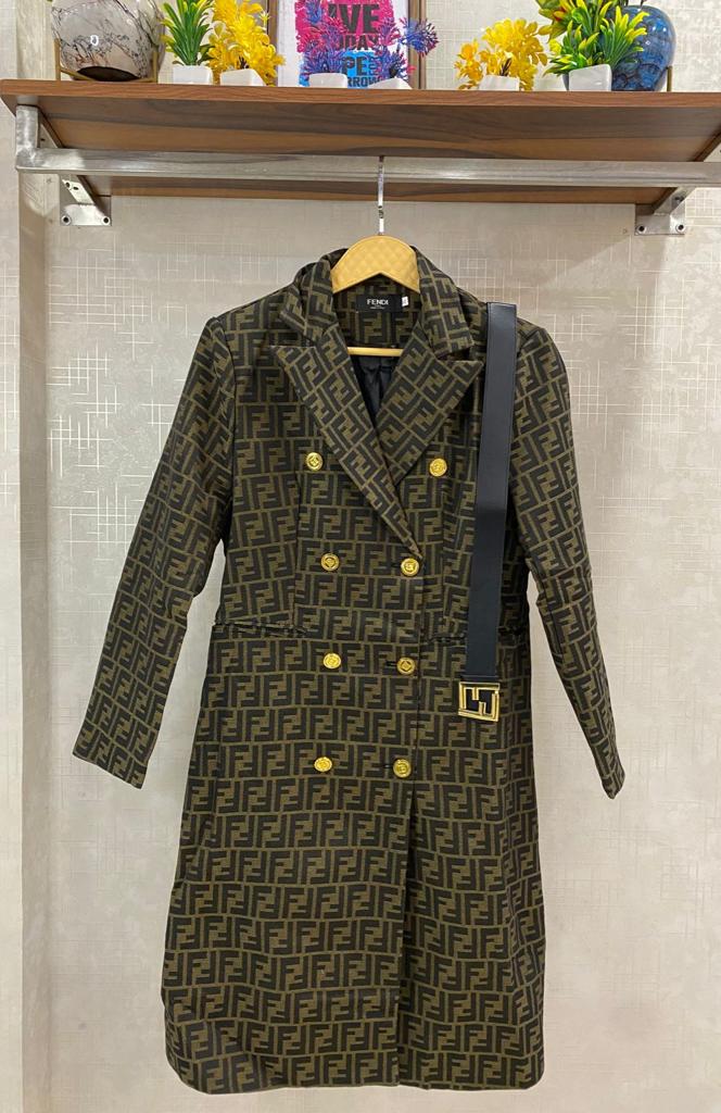 Beautiful Luxe double-breasted coat featuring signature monogram FT9486