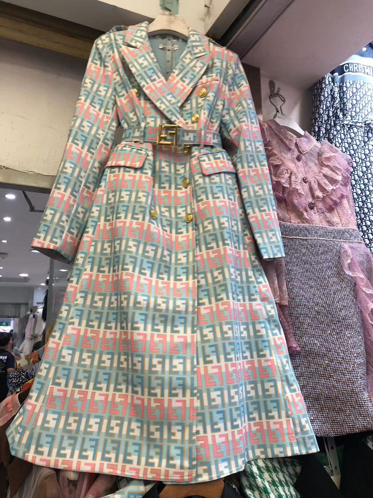 Beautiful long luxe coat with belt FT9487