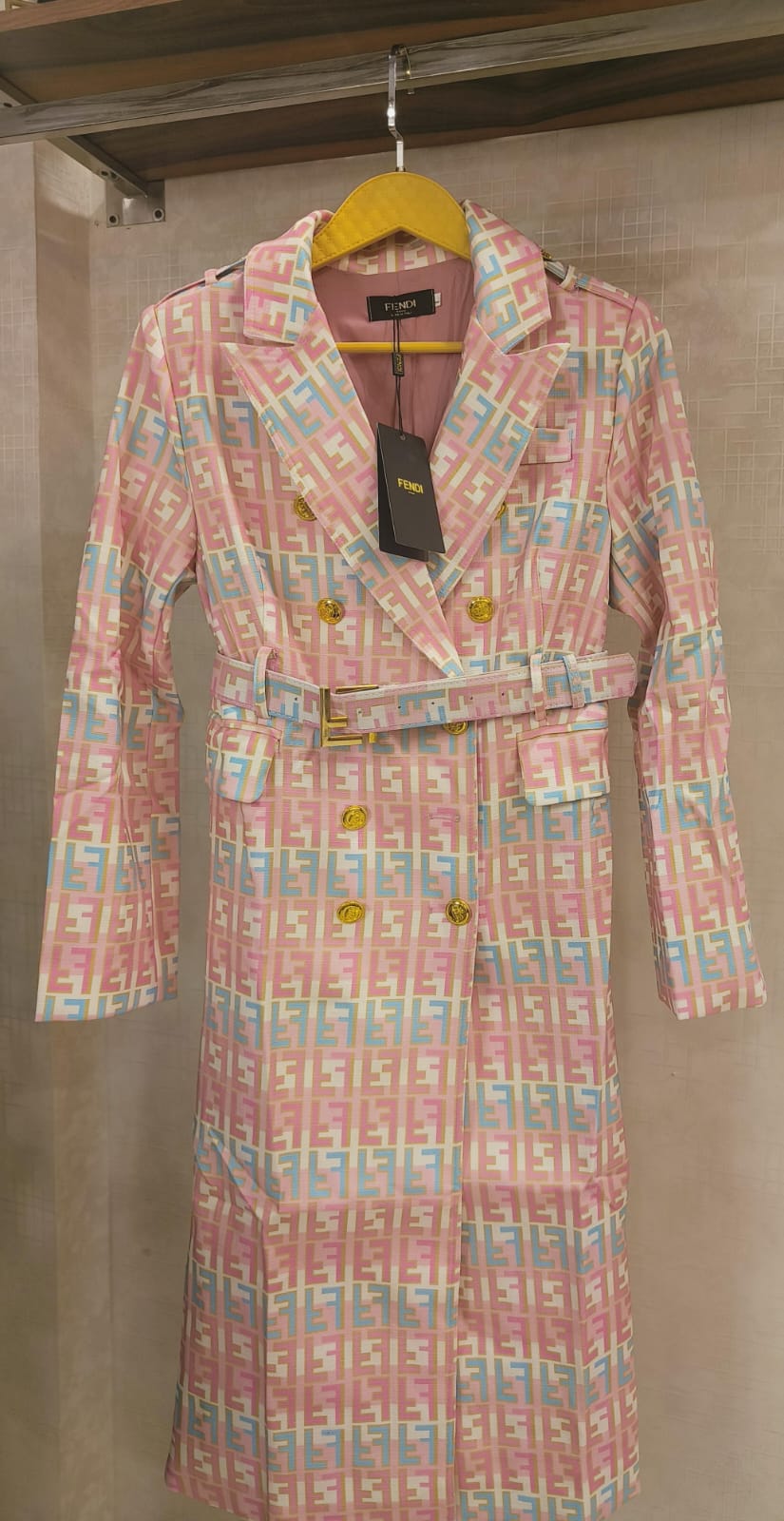 Beautiful long luxe coat with belt FT9487
