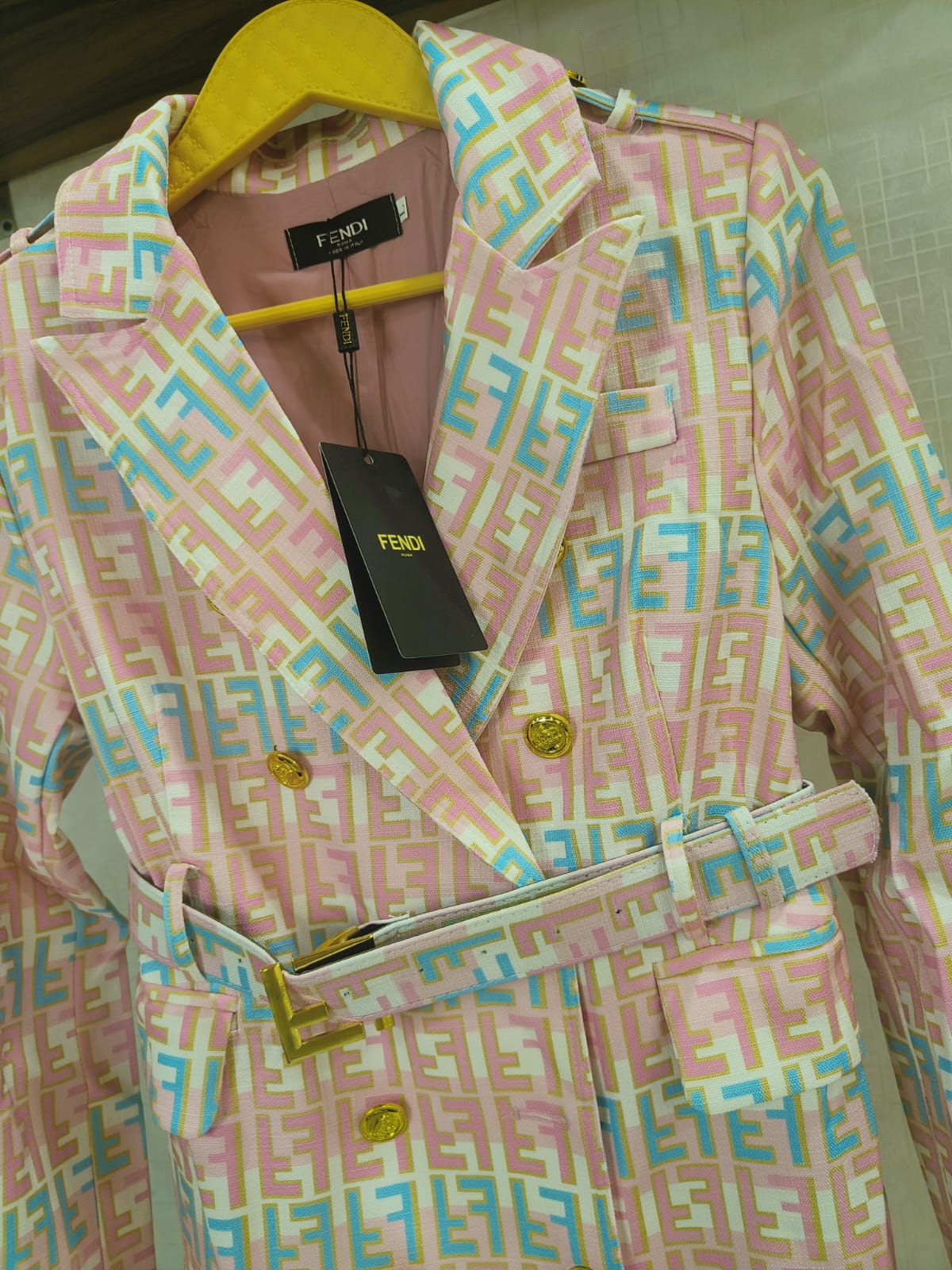 Beautiful long luxe coat with belt FT9487