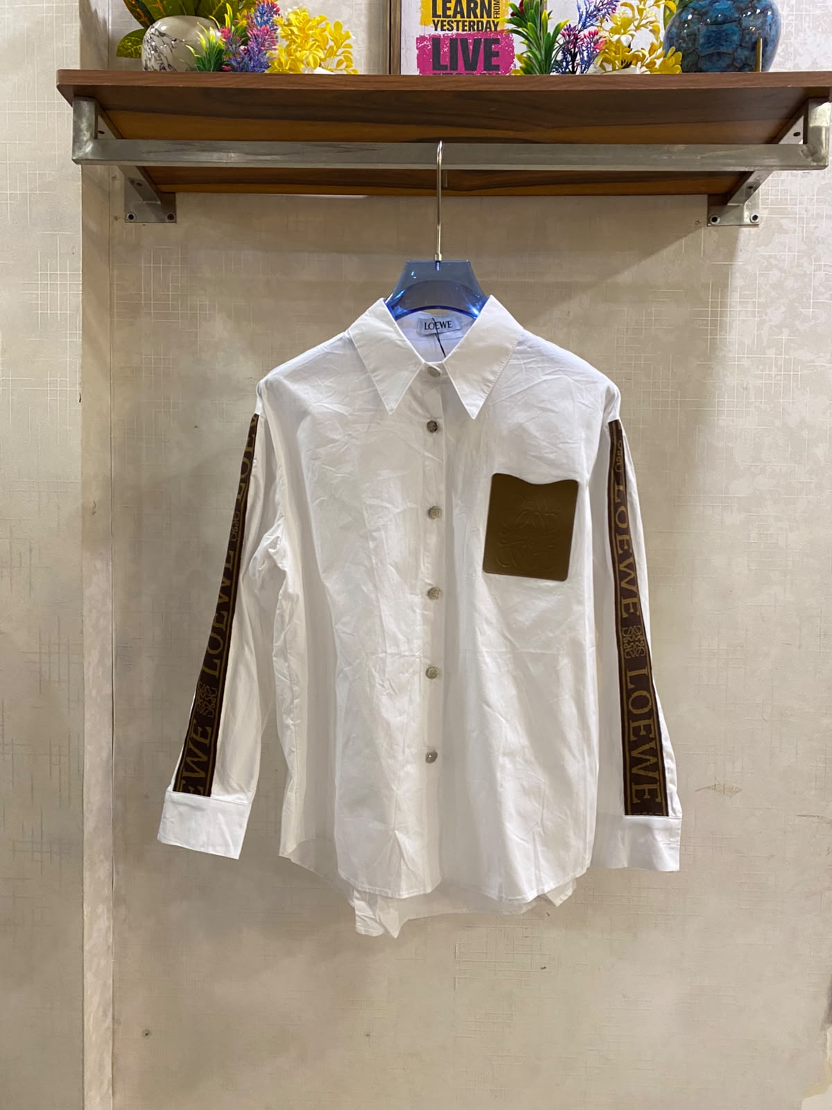 Beautiful embossed logo loewe shirt FT951