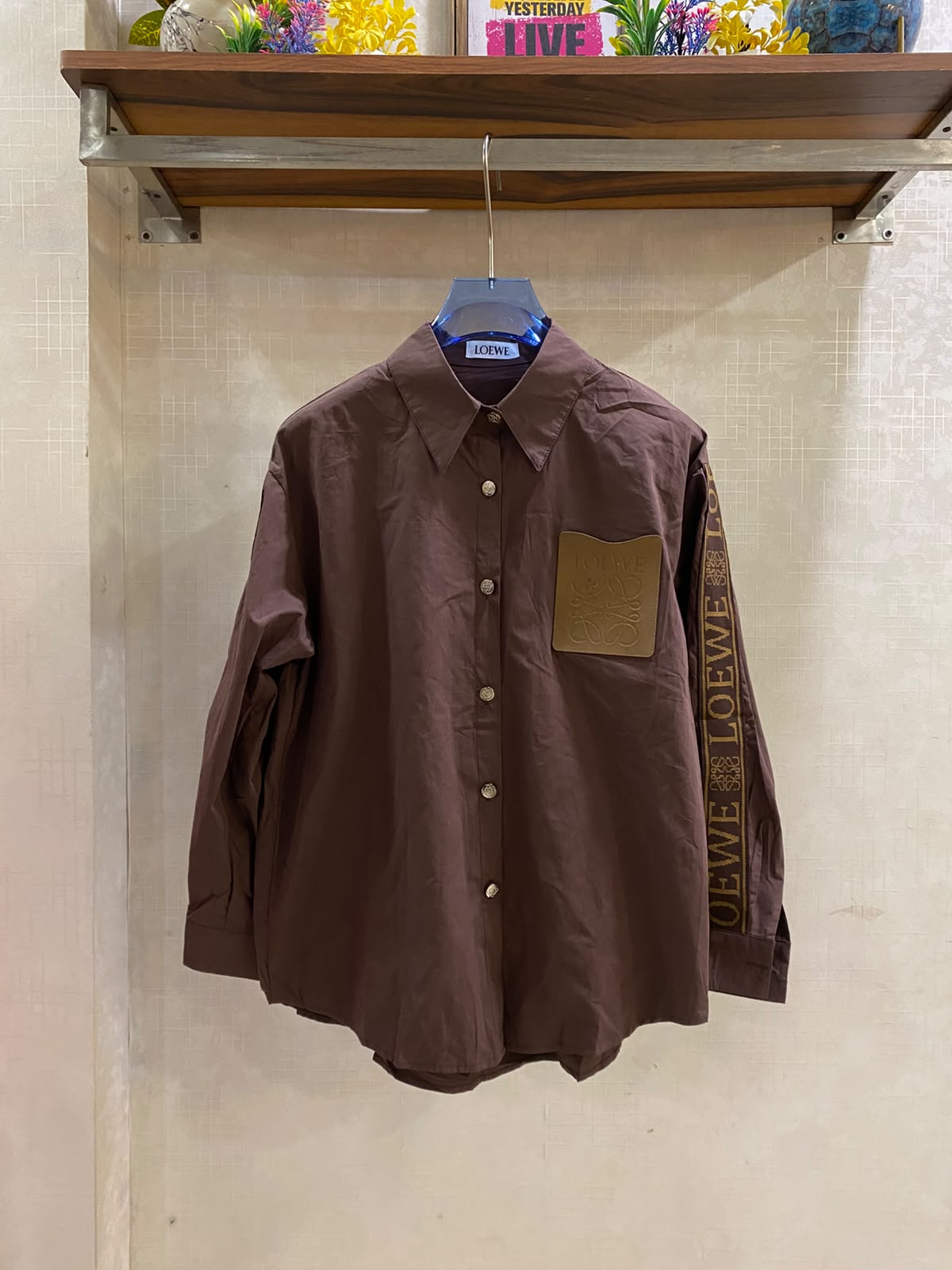 Beautiful embossed logo loewe shirt FT951