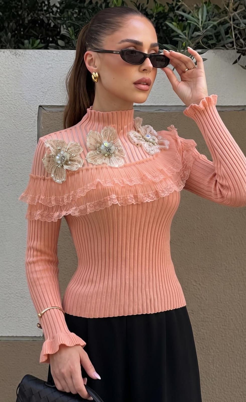 Elegant Flower embellished knitted top FT955