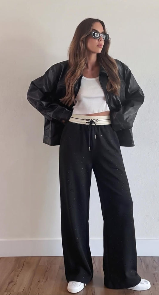 Elegant  wide-leg pants featuring a white contrast elastic waistband with drawstring FT966