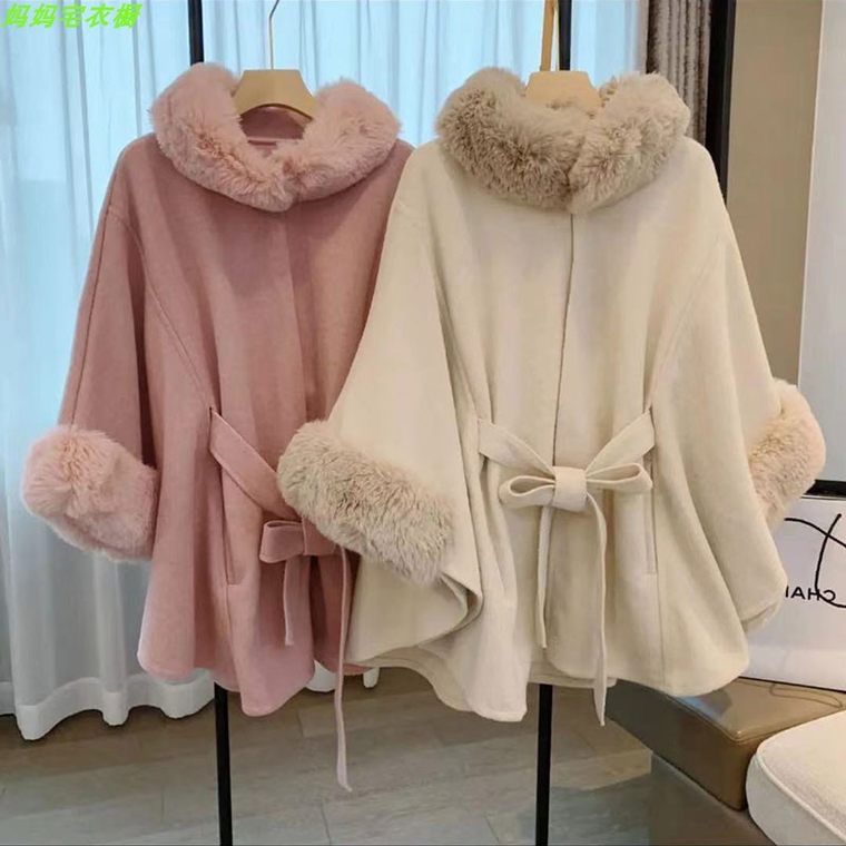 Beautiful Woollen Furr Cape With Belt FT005