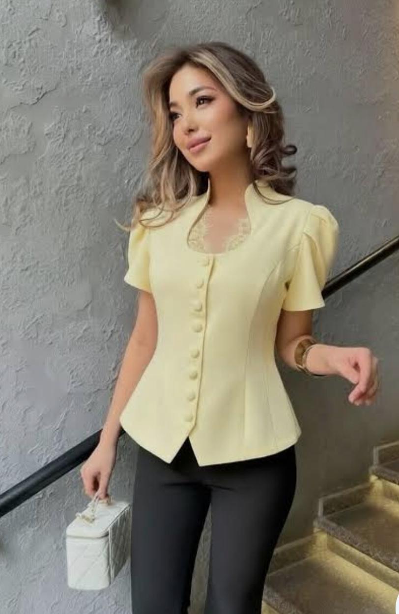 Buttoned Short Fitted Top FT894